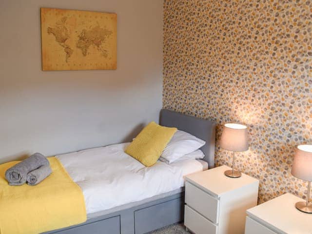 Twin bedroom | Ousebank House, York