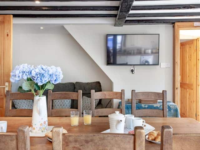 Dining Area | Four Seasons Cottage, Torrington