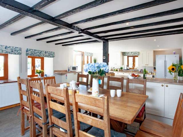 Kitchen/diner | Four Seasons Cottage, Torrington