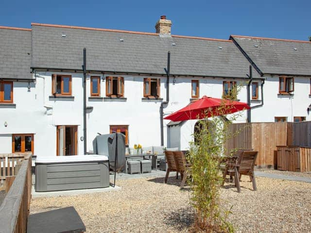 Outdoor area | Four Seasons Cottage, Torrington