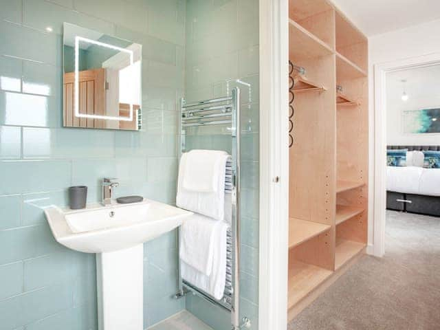 En-suite | Roughtor House - Starling Stays, Camelford