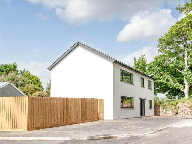 Exterior | Roughtor House - Starling Stays, Camelford