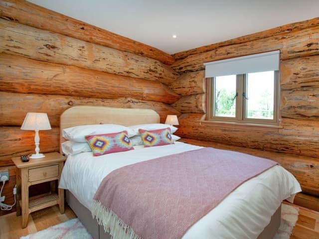 Double bedroom | Frankaborough Lodge - Frankaborough, Lifton