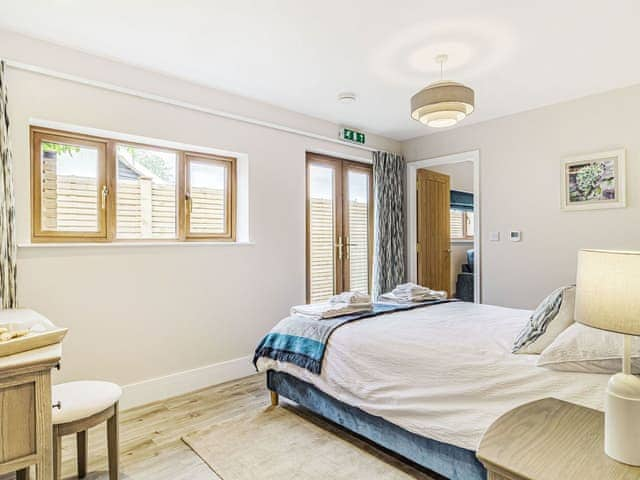 Double bedroom | Wisteria Lodge - Roydon Retreats, Roydon, near Diss