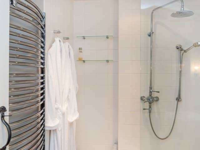 Shower room | Owl Cottage, Amberley