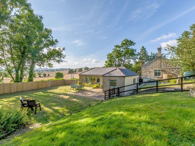 Setting | Shawdon Hill Cottage, Glanton, Alnwick