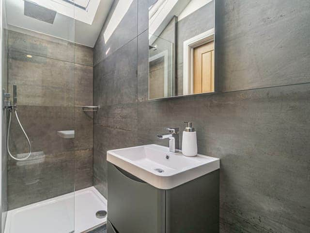 Shower room | The Old Coach Garage, Gerrans