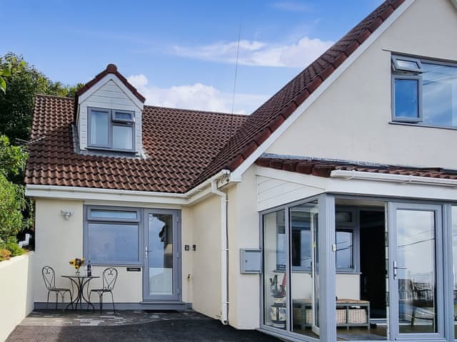 Exterior | The Nook, Portishead