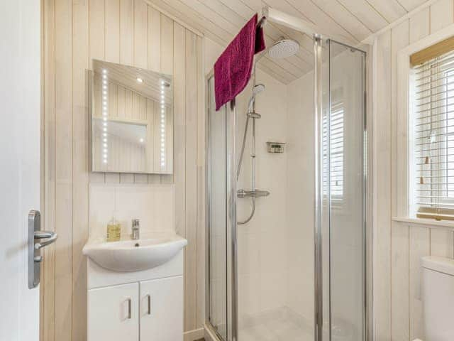 Shower room | Bay Tree Lodge, Willington, near Derby