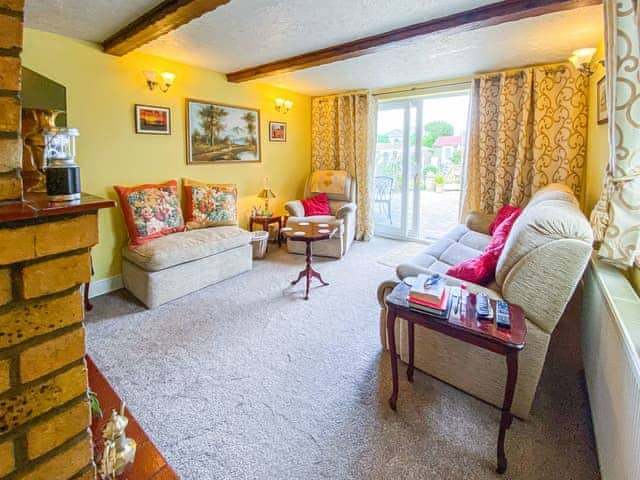 Living room | Queensland Cottage, Saint Margaret&rsquo;s at Cliffe