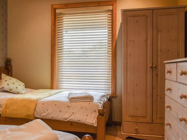 Twin bedroom | Madison, Crackington Haven, near Bude