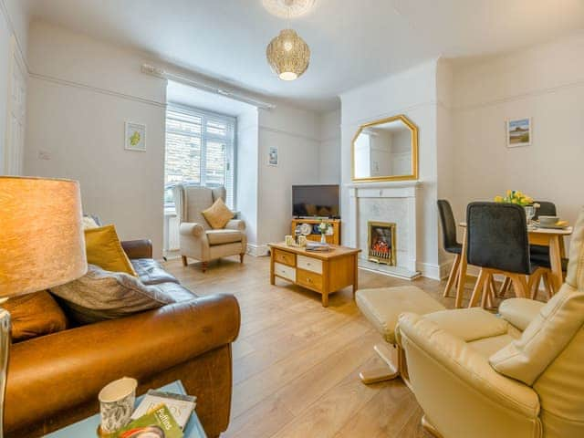 Living room/dining room | Edwin Cottage, Amble by the Sea