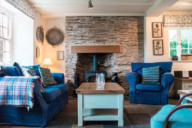 Holly Cottage - Tregothnan Properties, Coombe