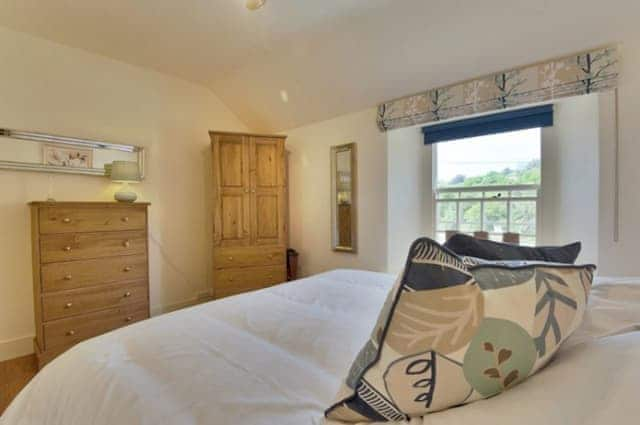 Holly Cottage - Tregothnan Properties, Coombe