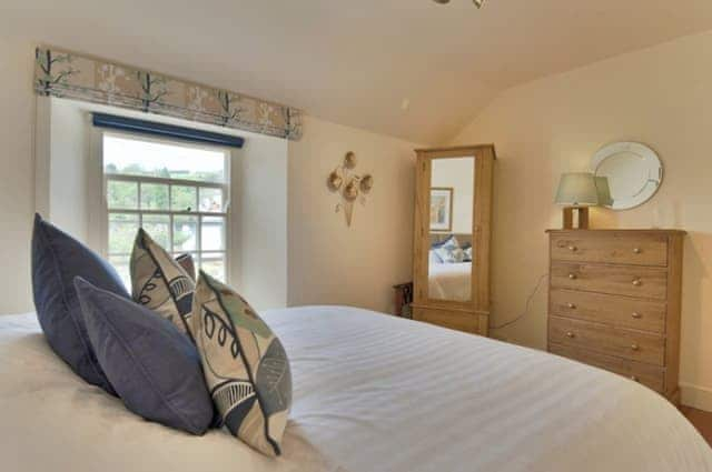 Holly Cottage - Tregothnan Properties, Coombe