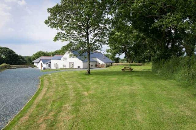 Skyber Barnacott, Bude