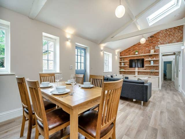 Dining Area | The Potting Shed - Hatherop Cottages, Hatherop, near Cirencester