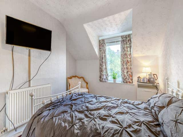 Double bedroom | 6 Fairfield Road, Buxton 