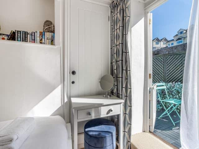 Double bedroom | Daisy Cottage, Shaldon