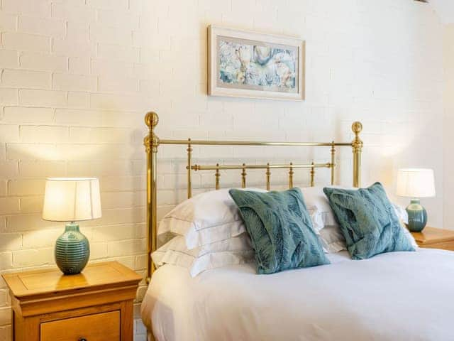 Double bedroom | Tawny Acre Barn - Harps Hall Barns, South Walton Highway, Wisbech