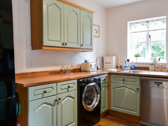 Kitchen | The Old Granary, Barton-le-Willows