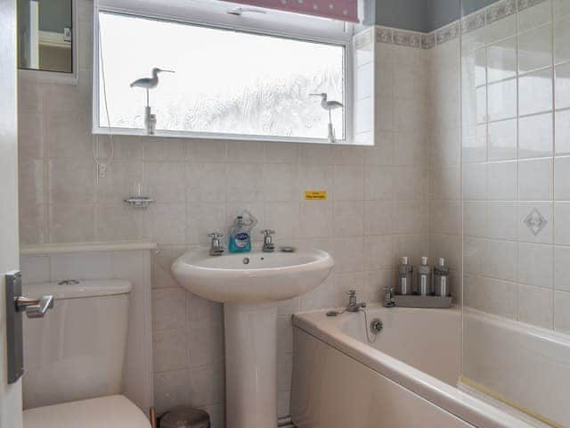 Bathroom | Beach View, Widemouth Bay