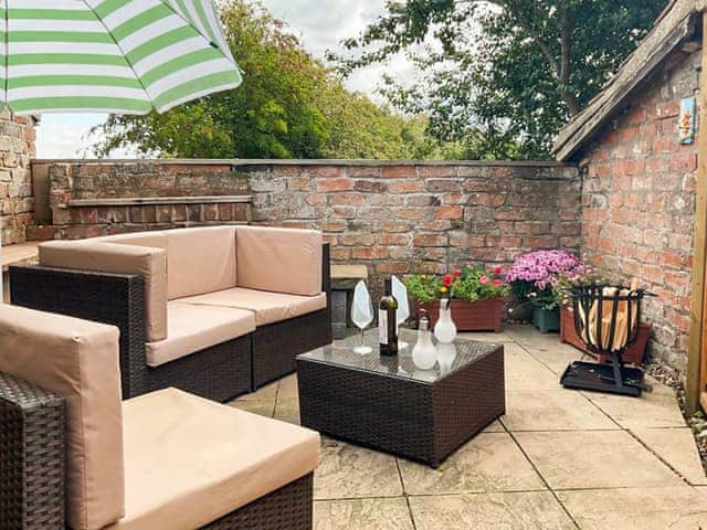 Garden | Comfy Kozy Cottage, Louth