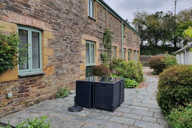 Lower Stables, Tregony