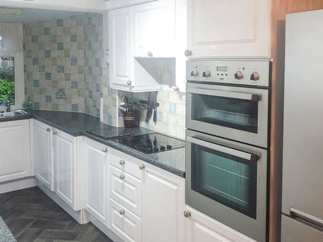 Kitchen | Moor View, Newton Abbot