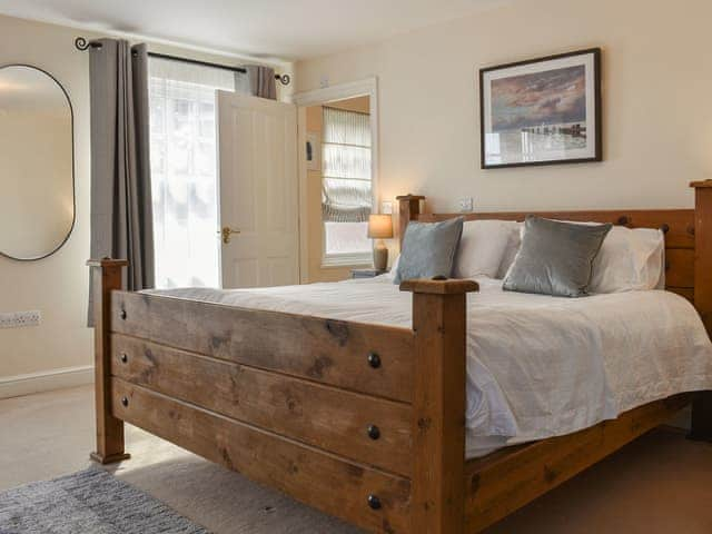 Double bedroom | Blenheim Park House, Minehead