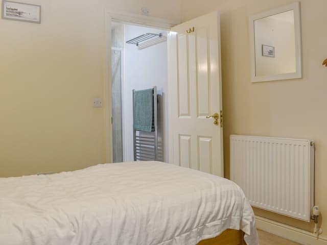 Twin bedroom | Blenheim Park House, Minehead