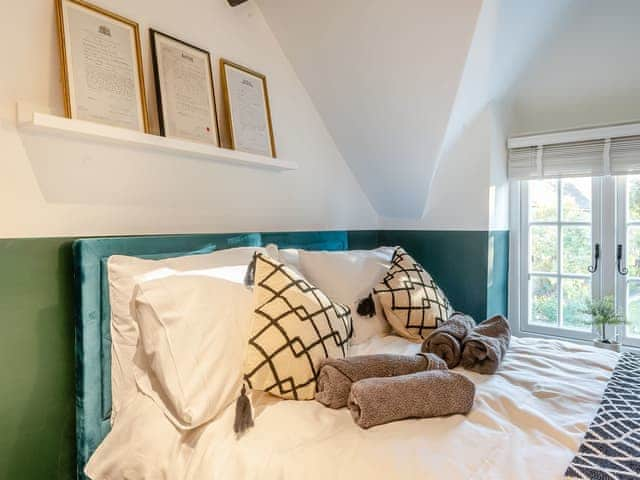 Double bedroom | Patience Cottage, Milton-Under-Wychwood