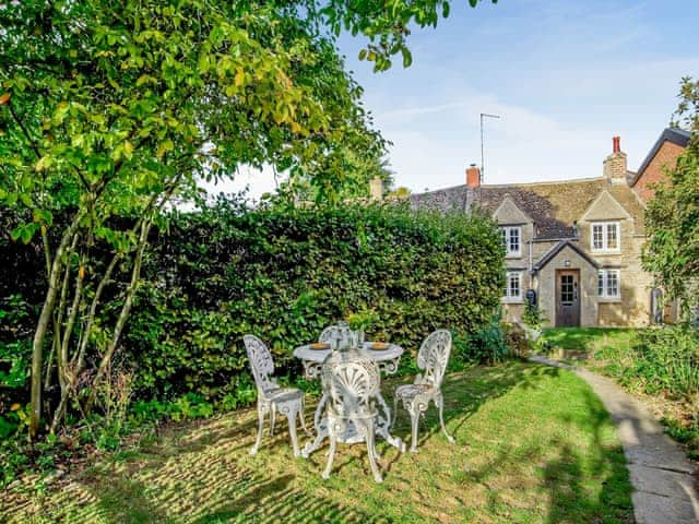 Garden | Patience Cottage, Milton-Under-Wychwood