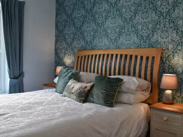 Double bedroom | Ted&rsquo;s Place, Arnside