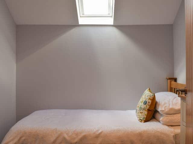 Single bedroom | Ted&rsquo;s Place, Arnside