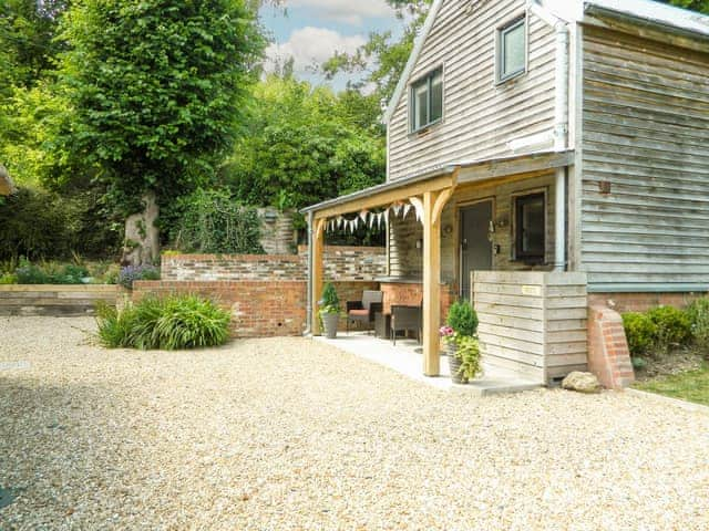 Exterior | Priory Barn, Freshwater, near Totland