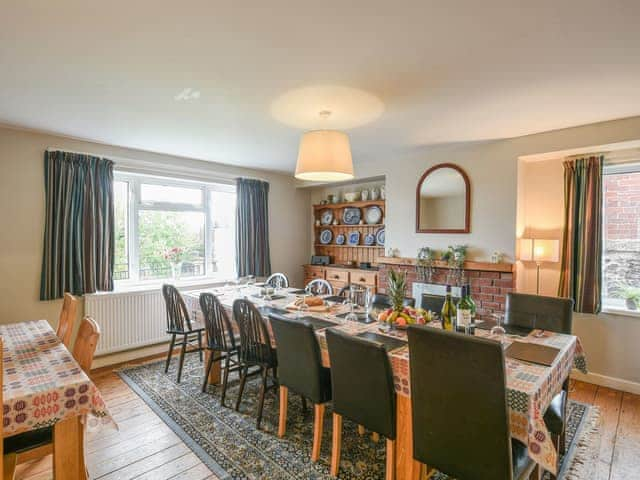 Dining room | Garth Ucha, Llanyblodwel