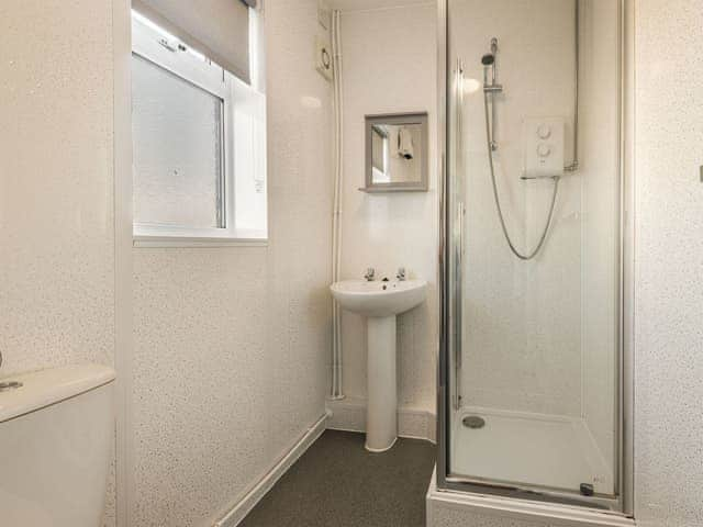 Shower room | Rainbow Bungalow 1 - Kings Caravan Park, Chapel St Leonards