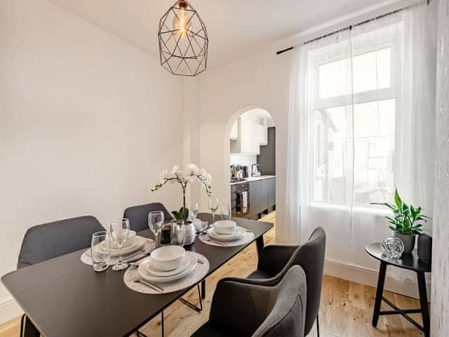 Dining room | Ida&rsquo;s Place - St Andrews Cottages, Lincoln