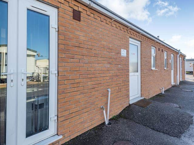 Exterior | Rainbow Bungalow 2 - Kings Caravan Park, Chapel St Leonards