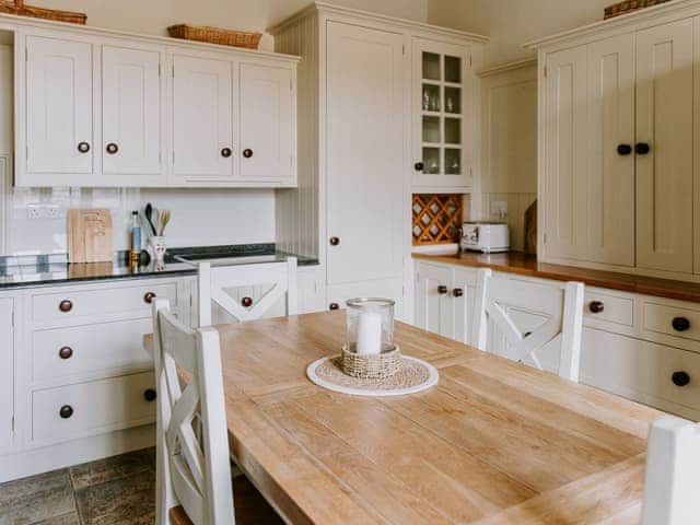 Kitchen/diner | The Farmhouse at Polehanger, Shefford