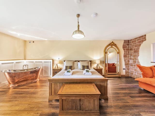 Master bedroom | Peel Castle - Garth House - Garth House , Carlisle