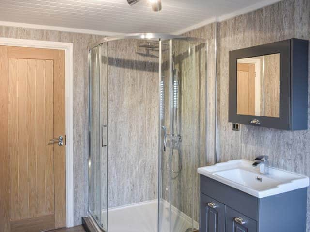 En-suite | The Oaks - Oaklands Country Park, Great Strickland