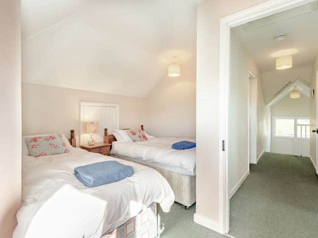 Twin bedroom | Advantage Point, West Lulworth, near Swanage