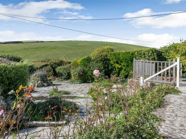 Garden and grounds | Advantage Point, West Lulworth, near Swanage