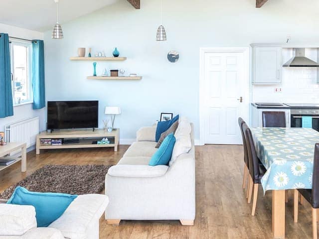 Living Dining Area | Mahonia Lodge, Warkworth