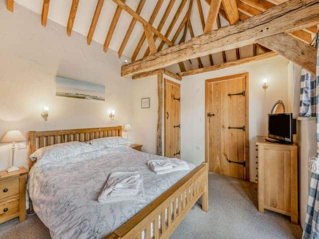 Double bedroom | Dairy Byre, West Chiltington