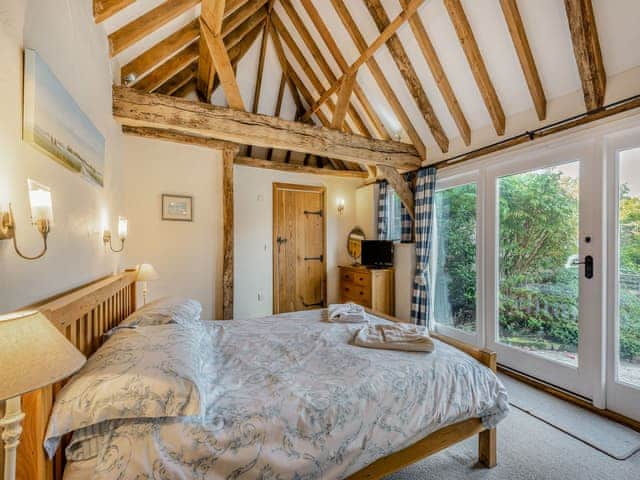 Double bedroom | Dairy Byre, West Chiltington