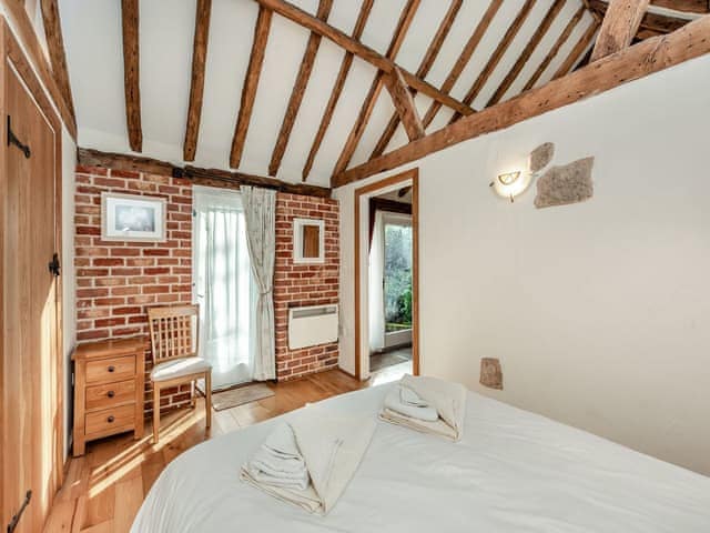 Double bedroom | The Bull&rsquo;s Box, West Chiltington