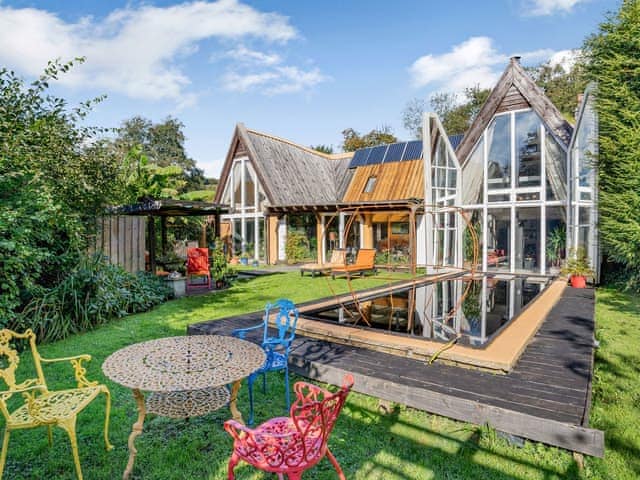Garden | Pistyll Bach - Eco Retreats, Capel Isaac